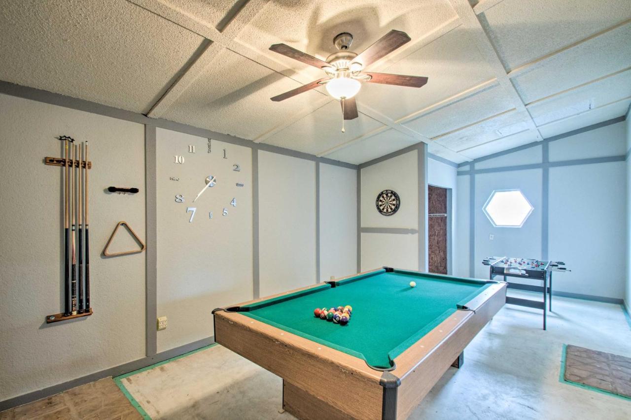 2-Story Pensacola Home With Game Room And Private Yard المظهر الخارجي الصورة